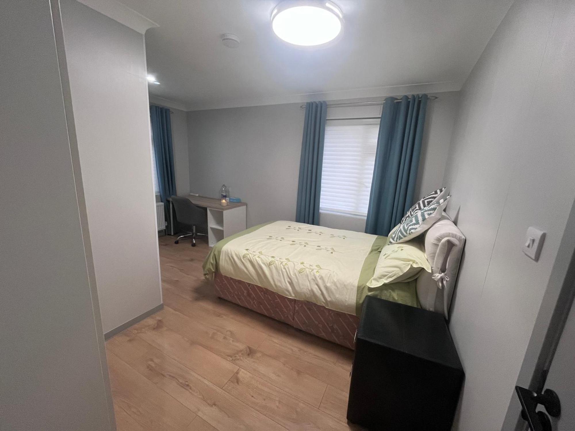 Homestay Modern Ensuite Double Bedroom In Dundrum Dublin