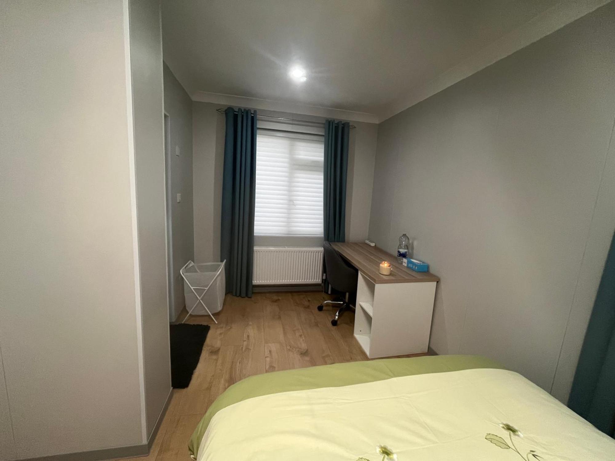Modern Ensuite Double Bedroom In Dundrum Dublin
